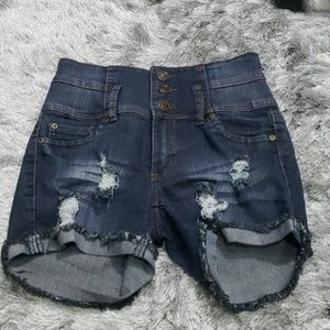 Short jeans